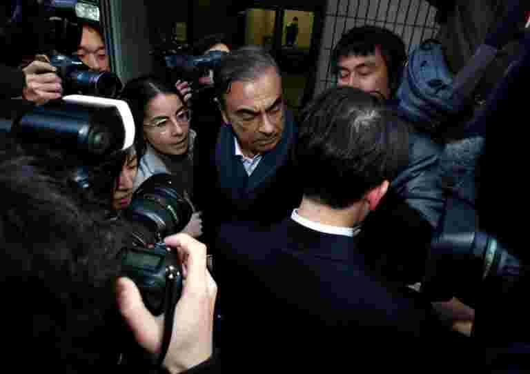 日產，雷諾在卡洛斯·蓋恩的歐姆斯特之喚醒時打破了全能的主持人