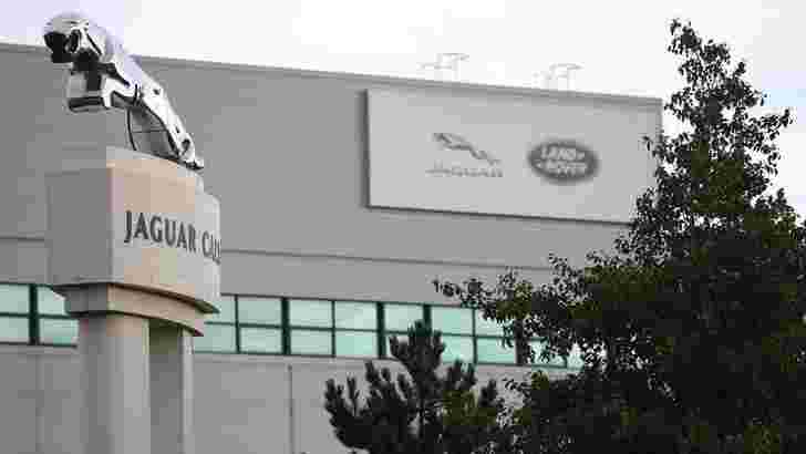 JLR在英國召回超過44,000個單位以糾正排放問題