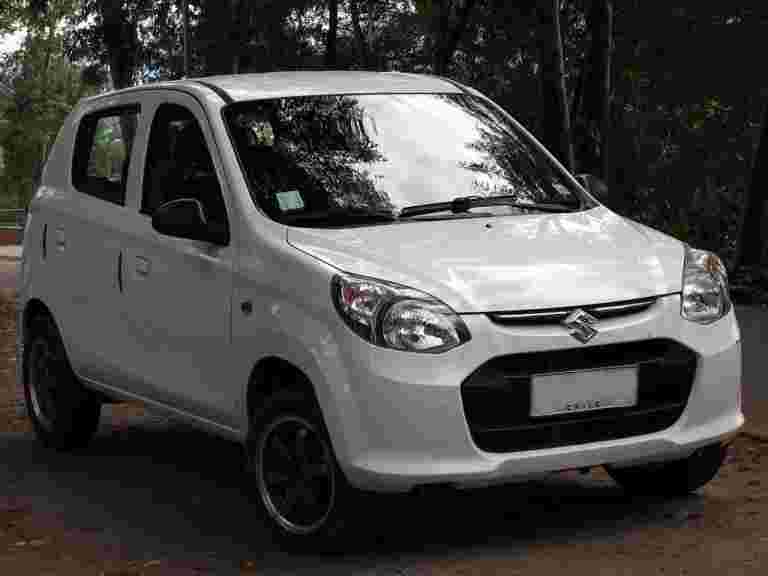 2月最佳銷售光伏模型; Maruti Suzuki使得清潔的六個斑點