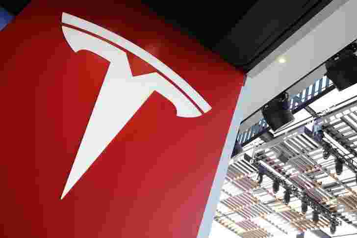 美國機構調查致命的Tesla模型3崩潰：報告