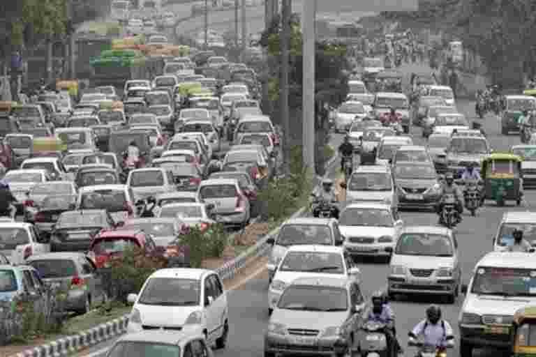 乘用車銷量在1月份的2,80,125單位下降1.87％