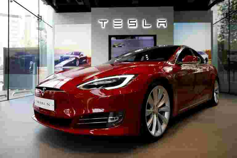 黑客贏得了Tesla汽車以暴露系統錯誤