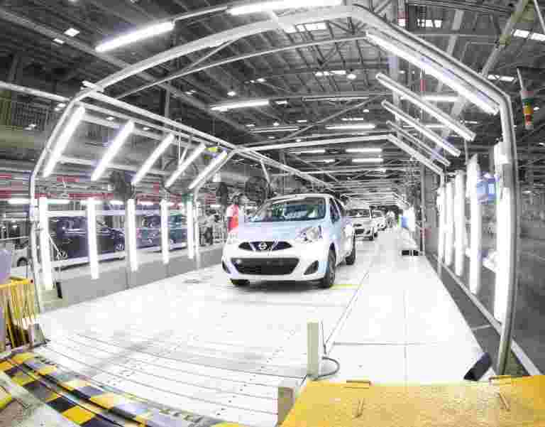 汽車部門削減了政府計劃的損失，折扣吸引買家