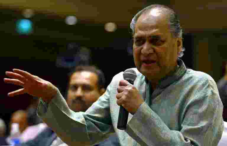 Rahul Bajaj將從執行角色下降，仍然是Bajaj Auto的非執行主席