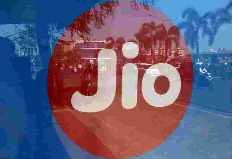 自動博覽會2020：Reliance Jio展示了連接的車輛解決方案