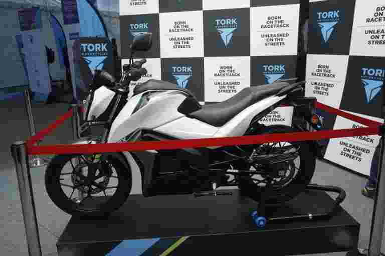 獨家的：Tork的Kapil Shelke如何在RATAN TATA投資E-Bike Startup