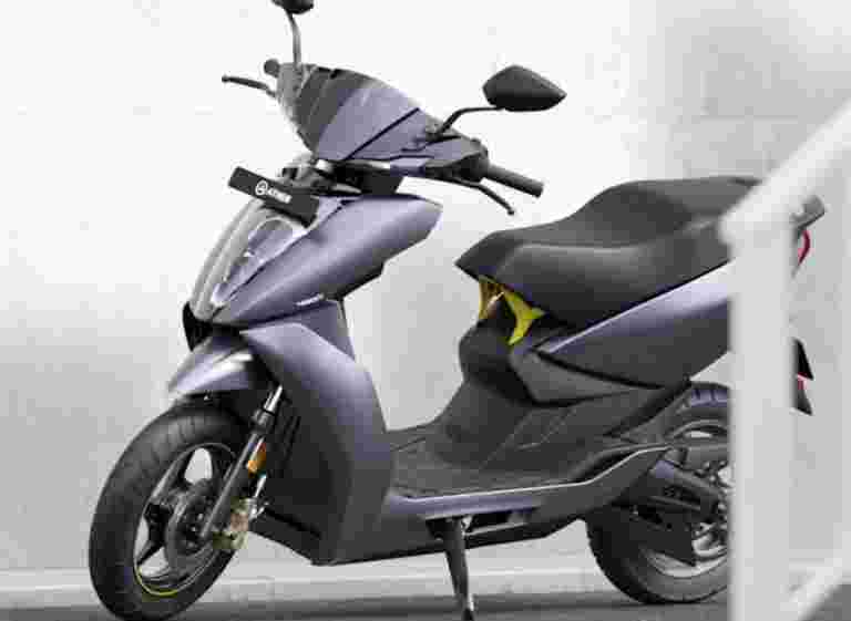 Atther能量停止處于450摩托車處，用450x，450加飾品替換它