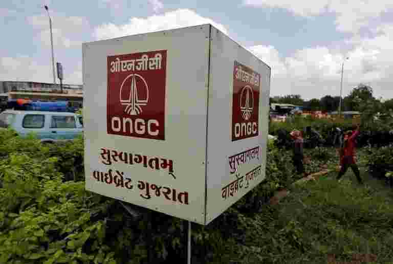 Ongc的孟買高，Vasai East接近被出售，反對后停止了