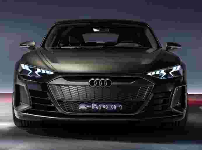 奧迪推出先全電動轎車，E-Tron GT;可以在2021年底在印度推出