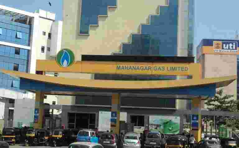 Mahanagar Gas將RE 1至RS 48.95 / kg的CNG價格徒步旅行