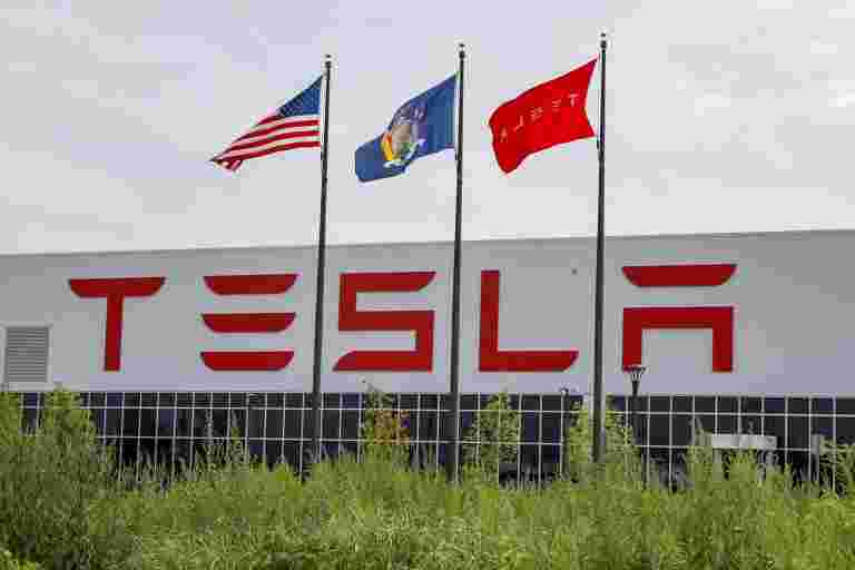 Tesla CFO葉子作為汽車制造商承諾利潤和更便宜的汽車