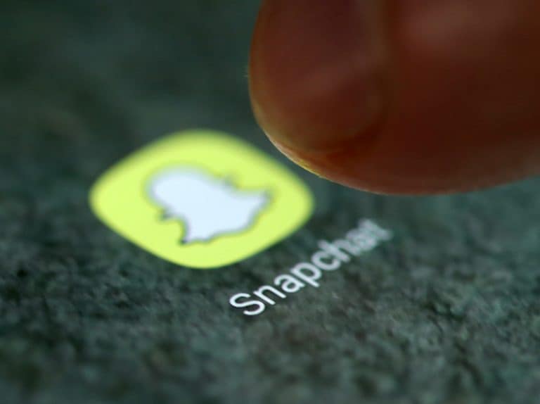 Snap CFO蒂姆石頭辭職，股價下降8％