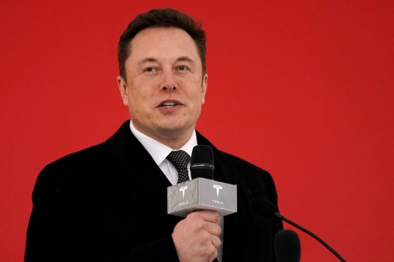 如果Elon Musk他的方式，Planet Mars將在2050年到2050年舉辦10萬人