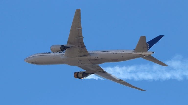聯合航空公司的波音777事故，解釋說