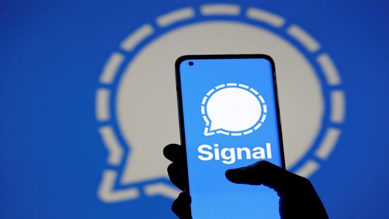 信號'歡迎大家'，并通過WhatsApp中斷后通過屋頂注冊