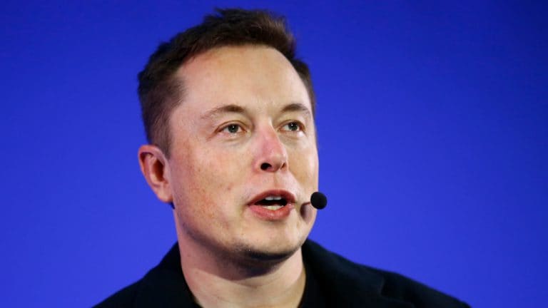 Elon Musk的U-Turn Tesla交易可以加強他的法律，監管困境