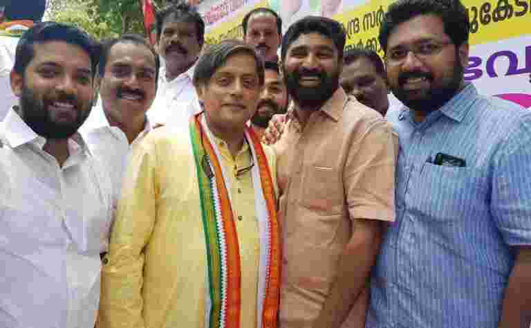 Shashi Tharoor說，中心必須審查喀拉拉邦洪水的外援政策