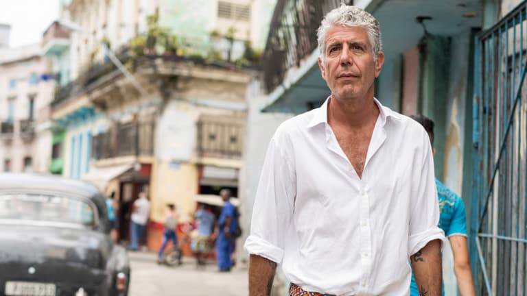 Anthony Bourdain使用“未知”部分，告訴烹飪和文化故事，了解世界較小的探索部分