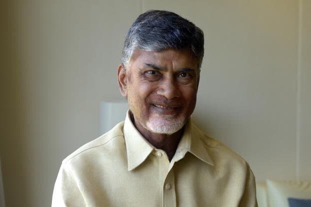 Chandrababu Naidu說，汽油價格將很快接觸100盧比，也可以與盧比一樣