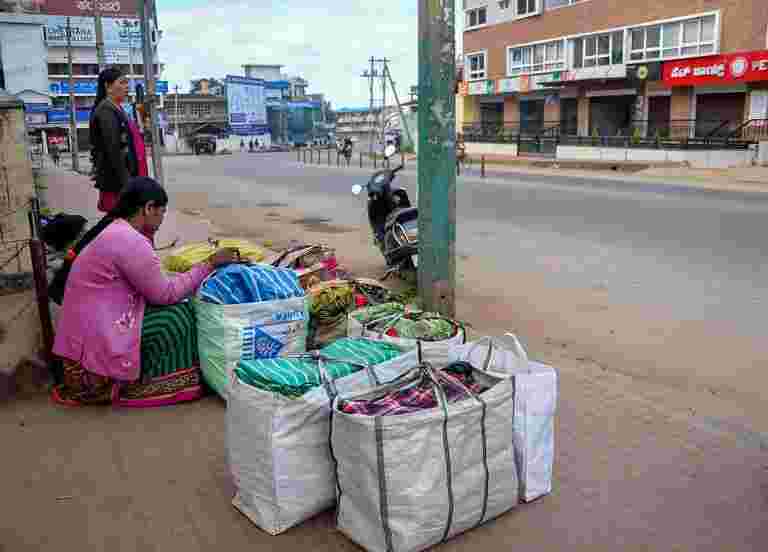 Bharat Bandh：反對派抗議調用全國各地的混合反應