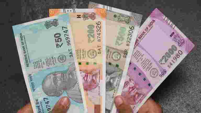 MLA每年賺取24.6萬盧比的平均年收入，Karnataka Legislators在列表中，研究