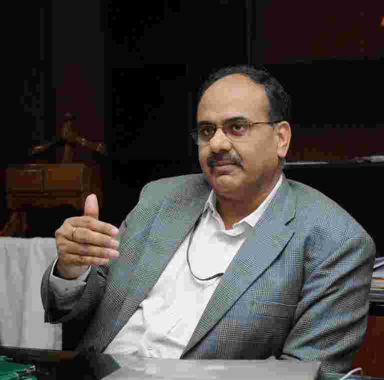 Ajay Bhushan Pandey是下一個稅務局