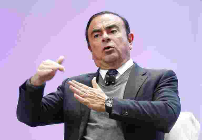 日本檢察官在新的索賠中逮捕Carlos Ghosn，延長拘留