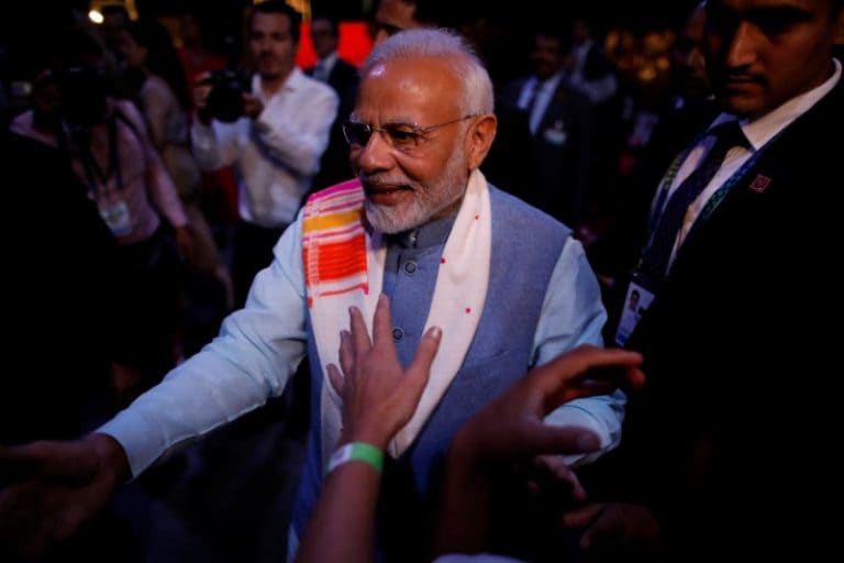 PM Modi onuurates印度的第一個私營部門Howitzer槍支機組