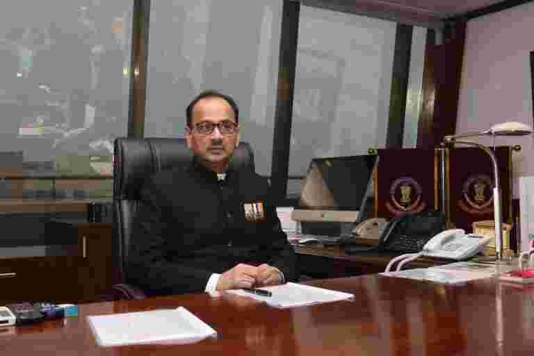 CBI vs CBI：報告稱，CVC探針指控Rakesh Asthana的偏見