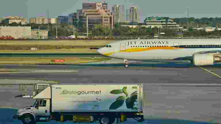 希望Jet Airways，Etihad，政府官員表示，貸方貸款人達到共同計劃