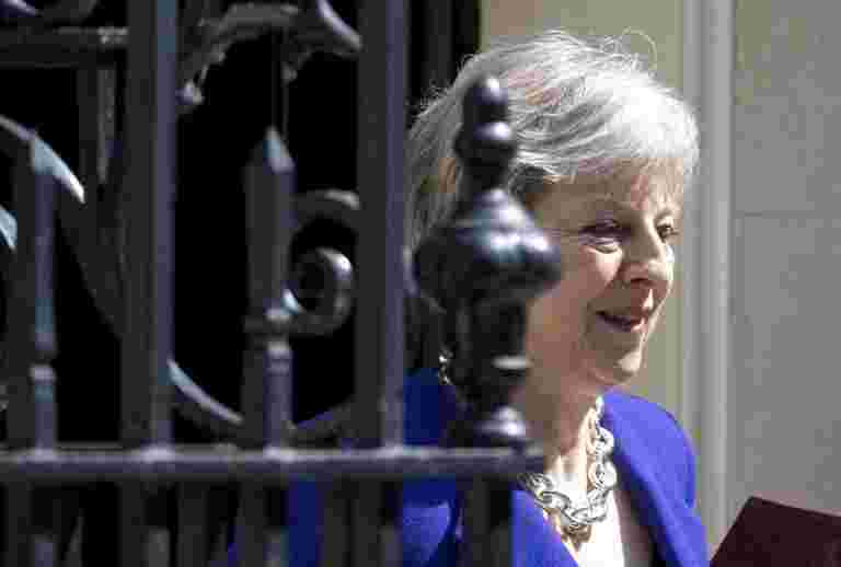 Brexit Boylam  -  Theresa可能是歐盟離婚交易被230票在議會中擊敗