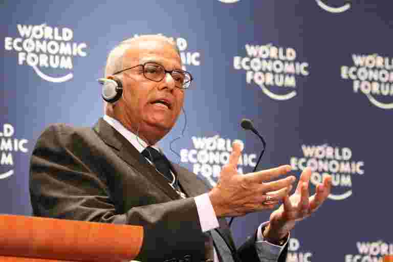 Yashwant Sinha，Arun Shourie，Prashant Bhushan在Rafale案件中向官員尋求偽證行動