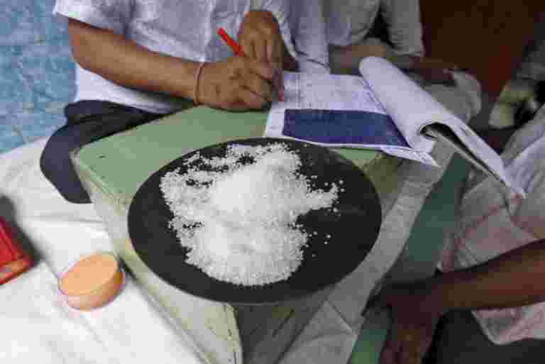 MD Saraogi表示，Balrampur Chini可能會委托2019年12月的新乙醇能力