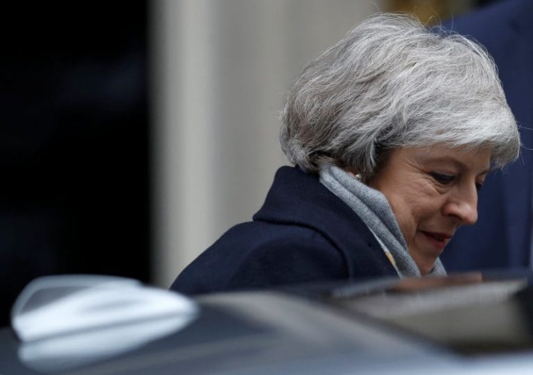 英國的Theresa可能會拒絕向Brexit海關妥協的樞轉