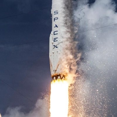 由于強風，Spacex推遲首次商業發射