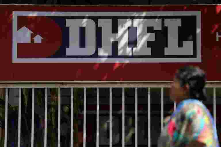 現金綁定的DHFL計劃三方分割公司和零售業務