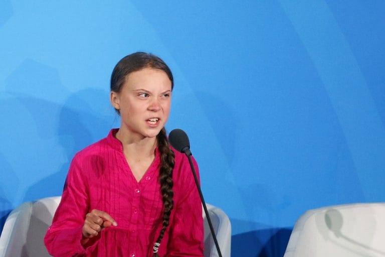 為什么Greta Thunberg事項：青少年生態戰士的喚醒呼叫馬刺氣候變化對話