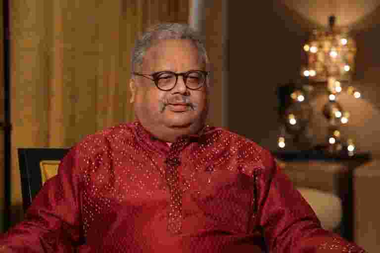 這是rakesh jhunjhunwala關于印度的經濟，股票市場和投資