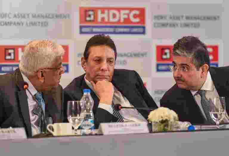 HDFC問題代理公司對Parekh的投票，說養老基金盲目跟隨他們