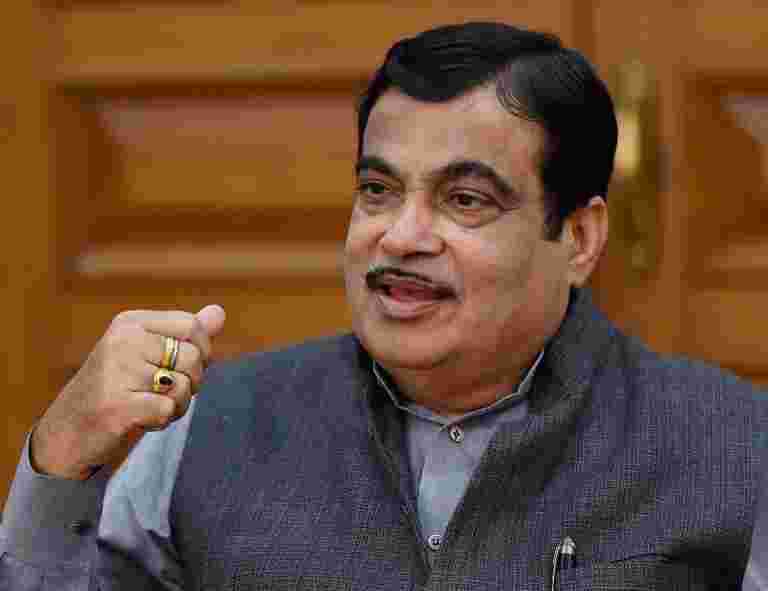 政府致力于促進可再生能源，特別是在MSME部門：尼丁·加德卡里（Nitin Gadkari）