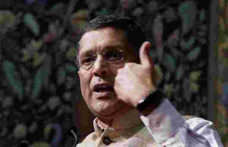 Fire Gea Arvind Subramanian表示，RBI必須對NBFC進行資產質量審查
