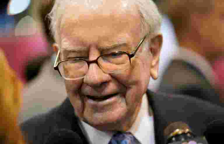 Warren Buffett表示，“大象大小的收購”的前景差
