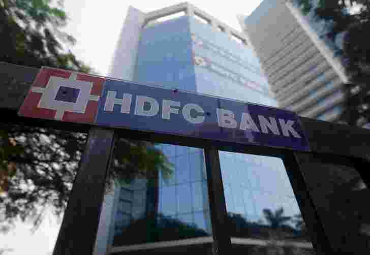 HDFC銀行轉移招聘焦點，為新生提供5,000個職位，與培訓機構聯系