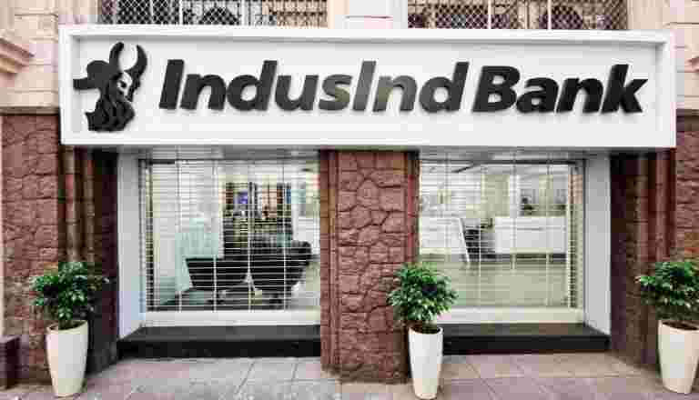 Edelweiss'Kunal Shah表示，55％的Indusind Bank中的企業滑行中的公務員滑球