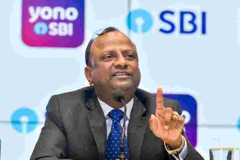 SBI主席Rajnish Kumar表示，不是單一的公司已經接近我們進行重組進行重組