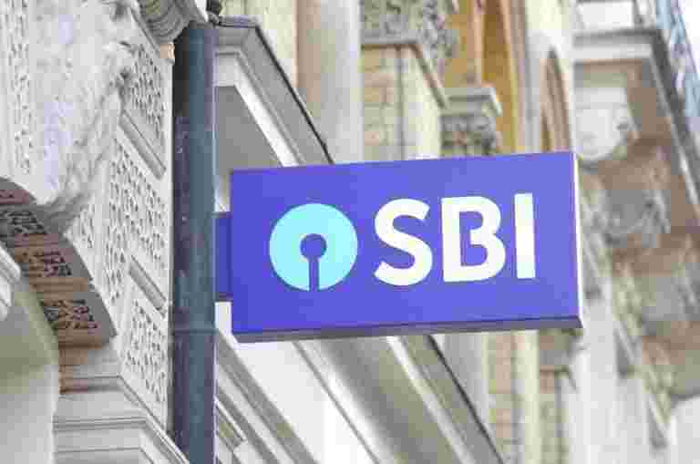 SBI從零余額收集300盧比CR，為5年內的某些服務：學習